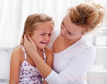 Отзывы родителей о препарате Отипакс и насколько эффективны ушные капли для детей